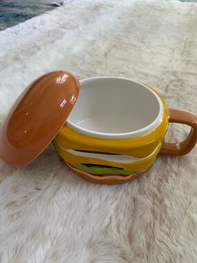 IN-N-OUT Burger Ceramic Mug with Lid - Orange